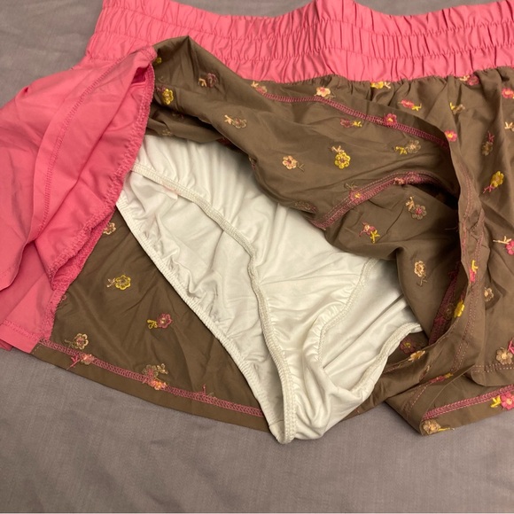 Free People Get Your Flirt On Embroidered Shorts Brown Pink Floral XL NWT - Picture 5 of 11